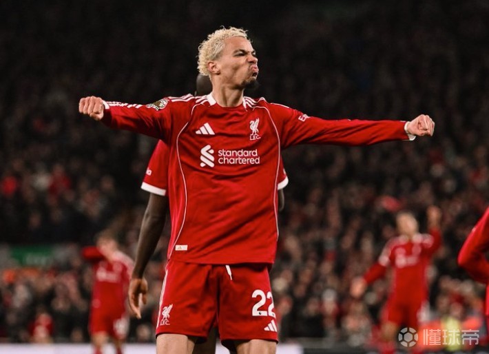 本赛季埃基蒂克3次梅开二度，英超同期利物浦队内无人完成双响