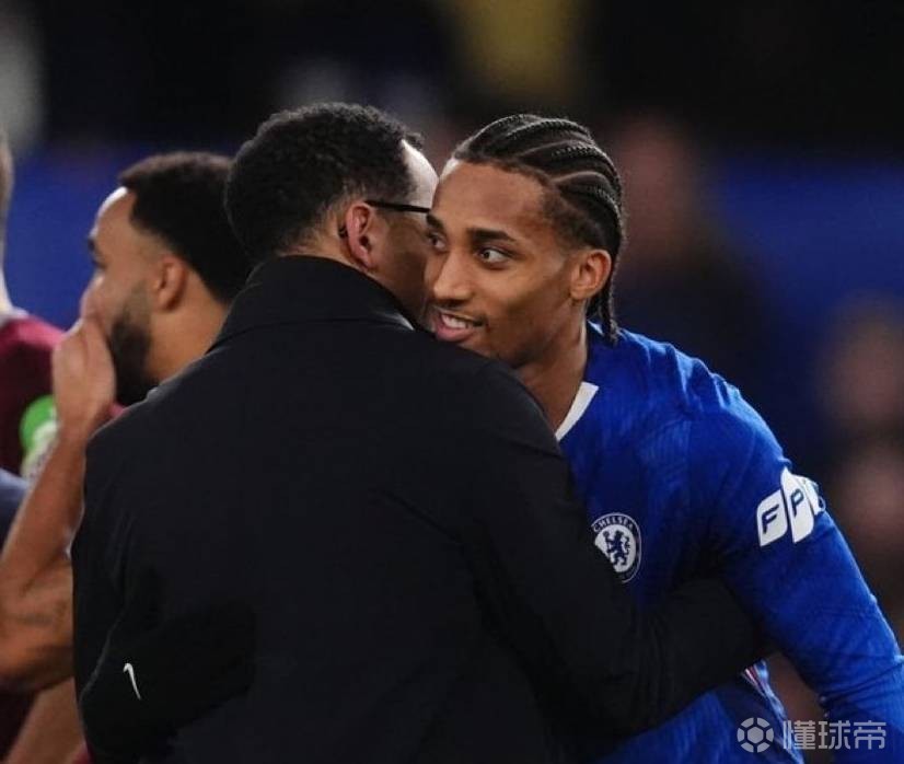 罗塞尼尔中场神奇三连换，三人2球2助导演切尔西大逆转