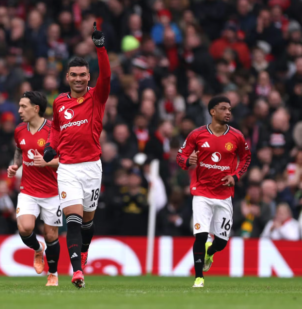 卡拉格：卡塞米罗“焕发第二春”，此前的批评为时过早