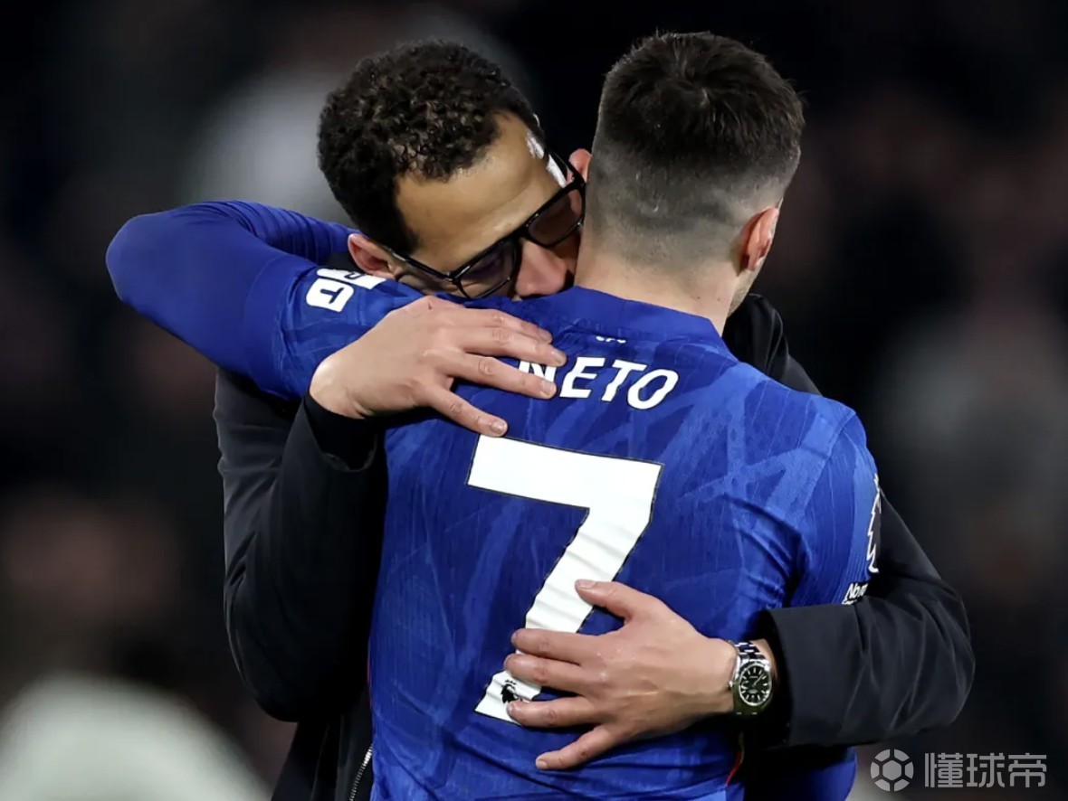 切尔西旧将：罗塞尼尔中场时大幅度调整可能会影响更衣室稳定