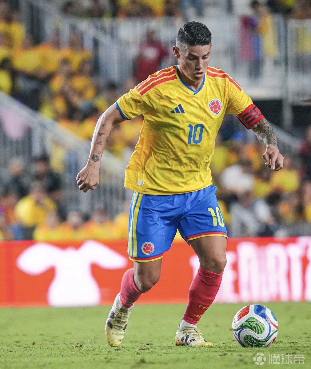 记者：J罗已被推荐给阿超普拉滕斯竞技队，球员目前自由身